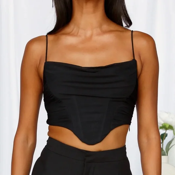 Hello Molly | My Scene Crop - Picture 1 of 8